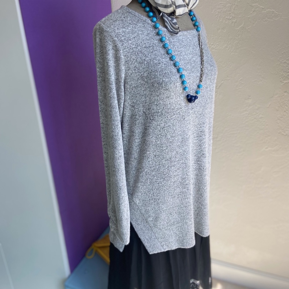 APT.9 Heather Grey Pullover Women’s Sweater